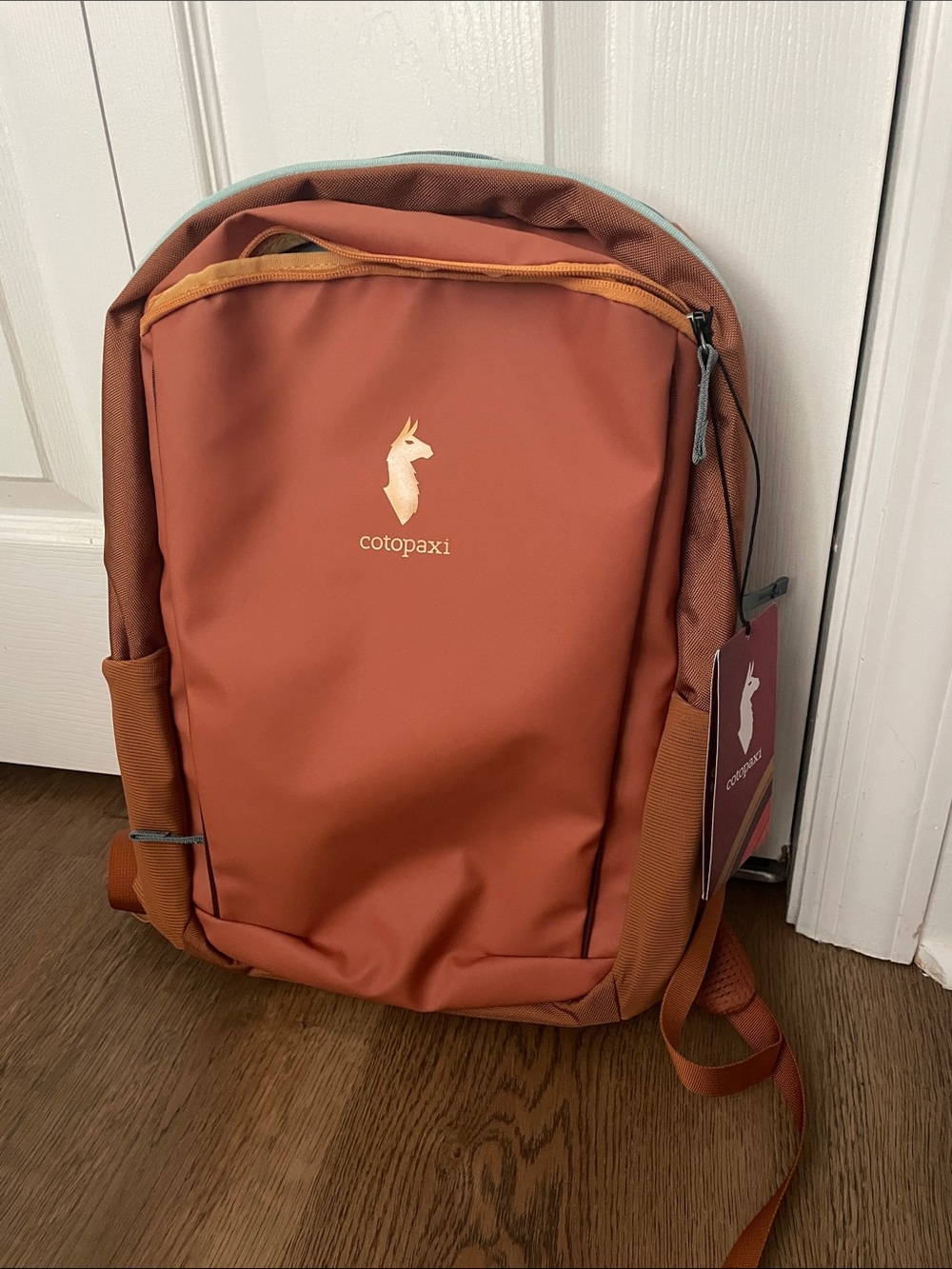NWT Cotopaxi Allpa 18L Daypack Whiskey Tan Travel Backpack -Laptop Sleeve